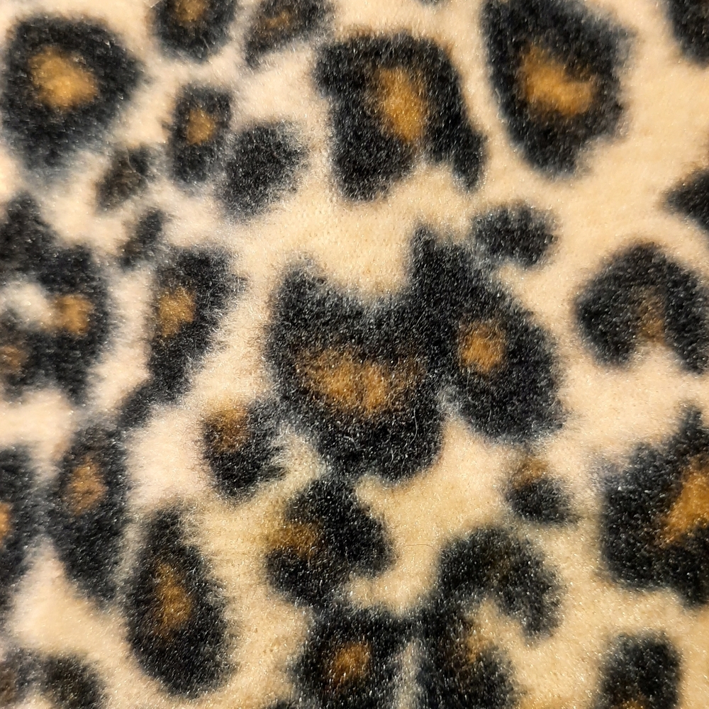 Le Moda Cape - image 7